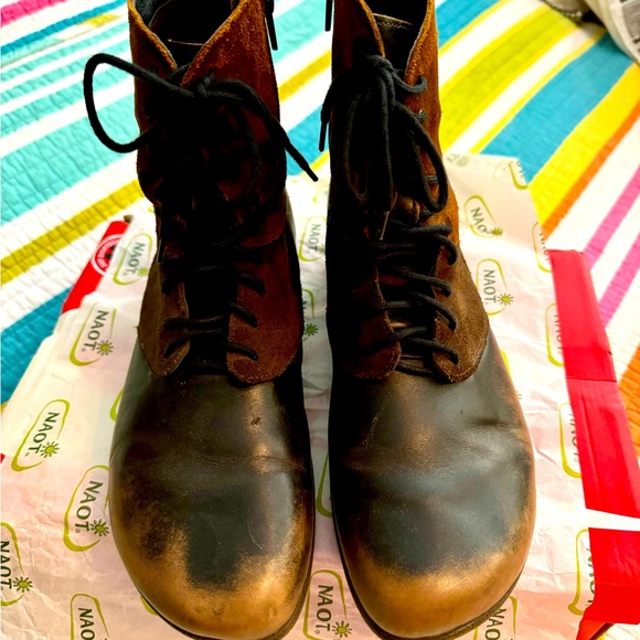 Naot Women’s Zip Ankle Boots - Picture 3 of 5